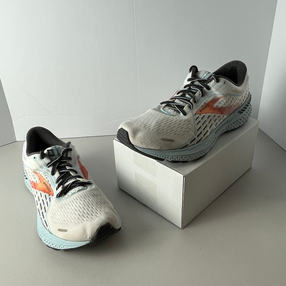 Brooks Adrenaline GTS 21 Womens‎ 9.5 B Running Shoes 1203291B193 - Picture 4 of 9
